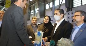 در دومین نمایشگاه بین المللی گوهرسنگ‌ها؛بازدید مدیرعامل مس و رییس هیات عامل ایمیدرو از غرفه مرکز تحقیقات یزد