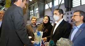 در دومین نمایشگاه بین المللی گوهرسنگ‌ها؛بازدید مدیرعامل مس و رییس هیات عامل ایمیدرو از غرفه مرکز تحقیقات یزد