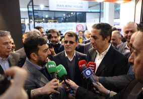 بازدید رئیس هیات عامل ایمیدرو از غرفه شرکت ملی مس در نمایشگاه ایران کان‌ ماین