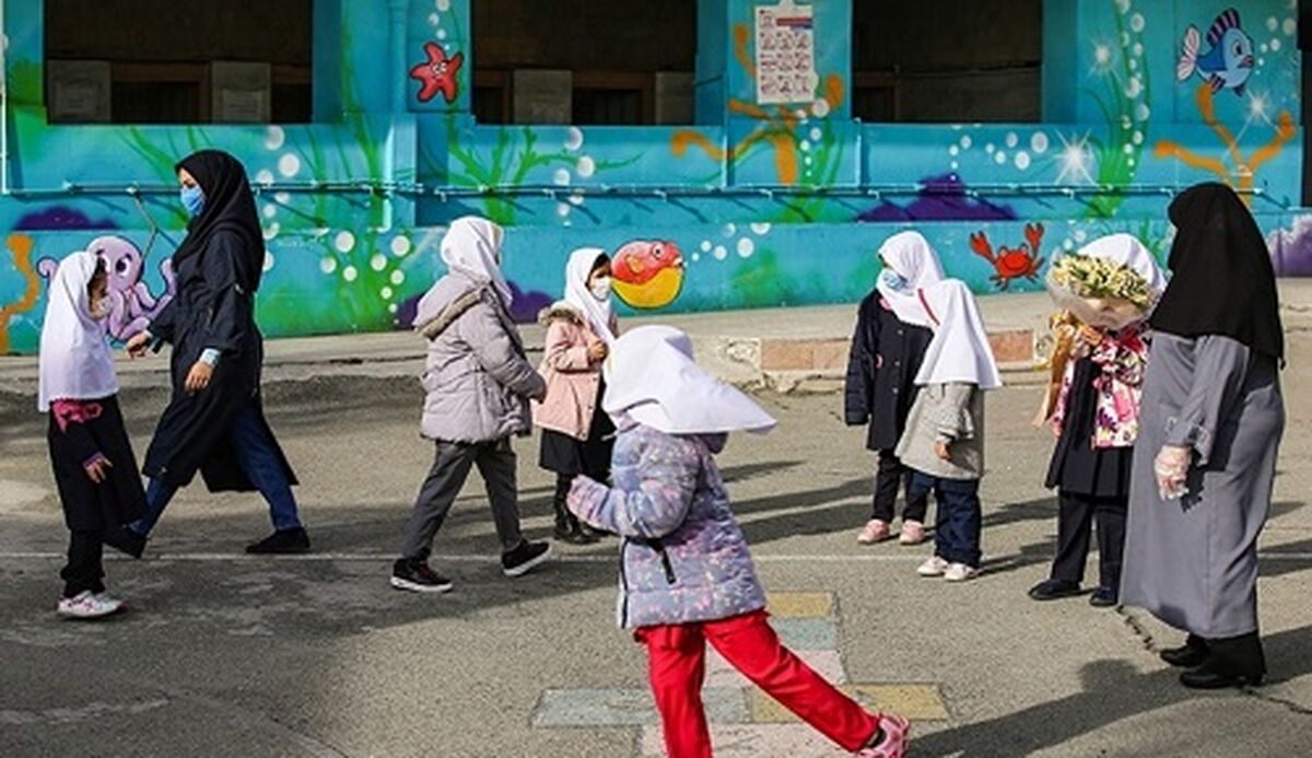 لزوم اجرای لایحه رتبه‌بندی معلمان از سال آتی/25 افزایش حقوق