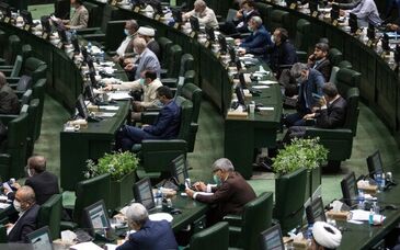 موضوع پلکانی کردن حقوق در لایحه بودجه توسط دولت ذکر نشده بود