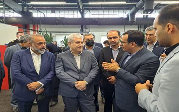 گزارش تصویری: بازدید معاون علمی و فناوری ریاست جمهوری از "نوین آمپر"