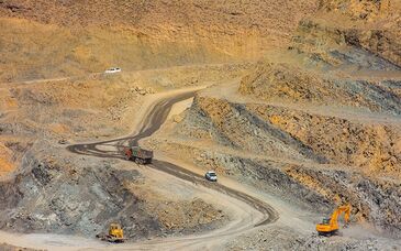 ندای معدنکاران برای دولت/لزوم پیشگیری از تعطیلی معادن