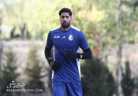 دروازه‌بان آبی‌ها: اول گفتند از استقلال برو، حالا می‌گویند بمانم