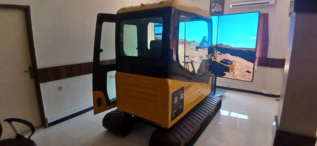 اولین دوره آموزش اپراتوری بیل مکانیکی با همکاری ایمیدرو و ایمپاسکو