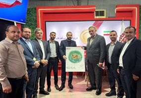 حضور دکتر سید محسن موسوی‌زاده، نماینده مردم شریف اهواز، حمیدیه، باوی و کارون در غرفه فولاد اکسین خوزستان
