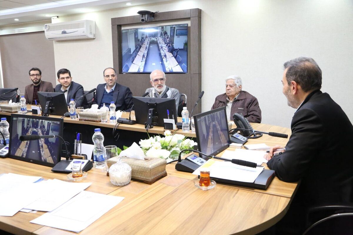 با هدف توسعه همکاری ها بین بخش معدن و دانشگاه ها؛ ایمیدرو و دانشکده معدن دانشگاه امیرکبیر تفاهم نامه همکاری امضا می کنند


