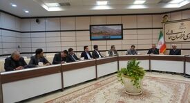 نشست صمیمی مهندس درویشوند، مدیر محترم گروه و سهامدار شرکت آلومینای ایران با جمعی از مسئولان استان