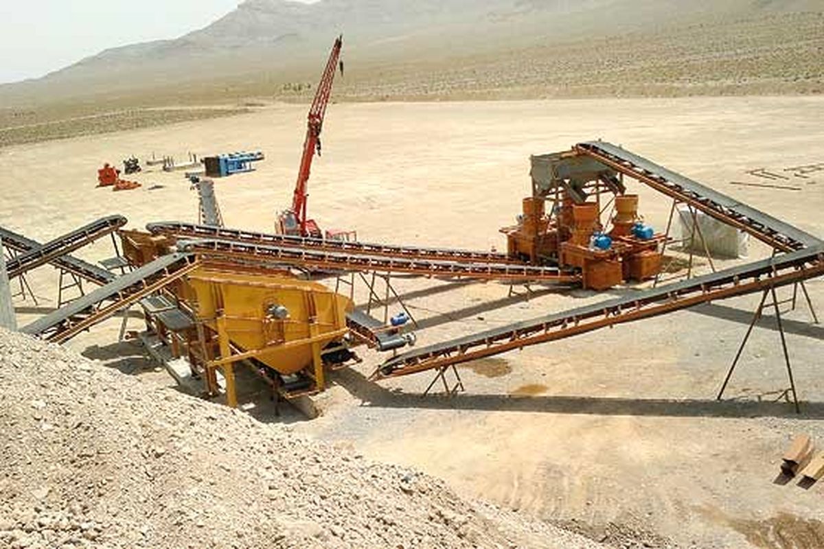  اشتغال نزدیک به ۳۰۰۰ نفر در معادن زنجان