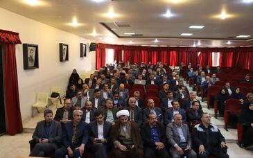 برگزاری جلسه شورای اداری شهرستان لنجان با حضور مدیر عامل ذوب‌آهن