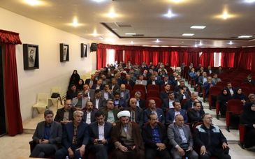 برگزاری جلسه شورای اداری شهرستان لنجان با حضور مدیر عامل ذوب‌آهن
