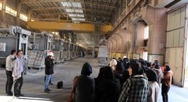 بازدید دانش‌آموزان مدارس پروین و سمیه شهرستان جاجرم از شرکت آلومینای ایران در قالب اردوی راهیان پیشرفت