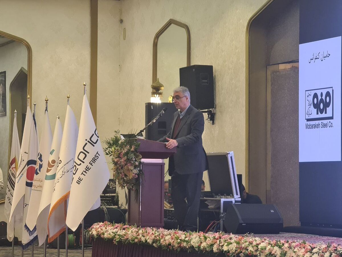  مسوولان با اتخاذ راهکارها و حذف بوروکراسی‌ها راه انجام کارهای معدنی را هموار سازند
