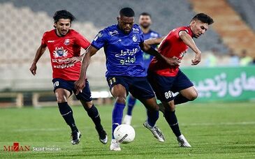 بررسی برنامه ۶ هفته پایانی بازی های استقلال و پرسپولیس

