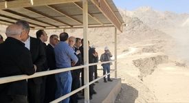 بازدید محمد آقاجانلو رئیس هیات عامل ایمیدرو و مهدی کرباسیان رئیس اسبق ایمیدرو از معدن سرب و روی مهدی آباد