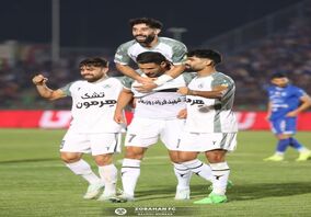 شاهکار ذوب آهن مقابل استقلال با هت تریک تکمیل شد