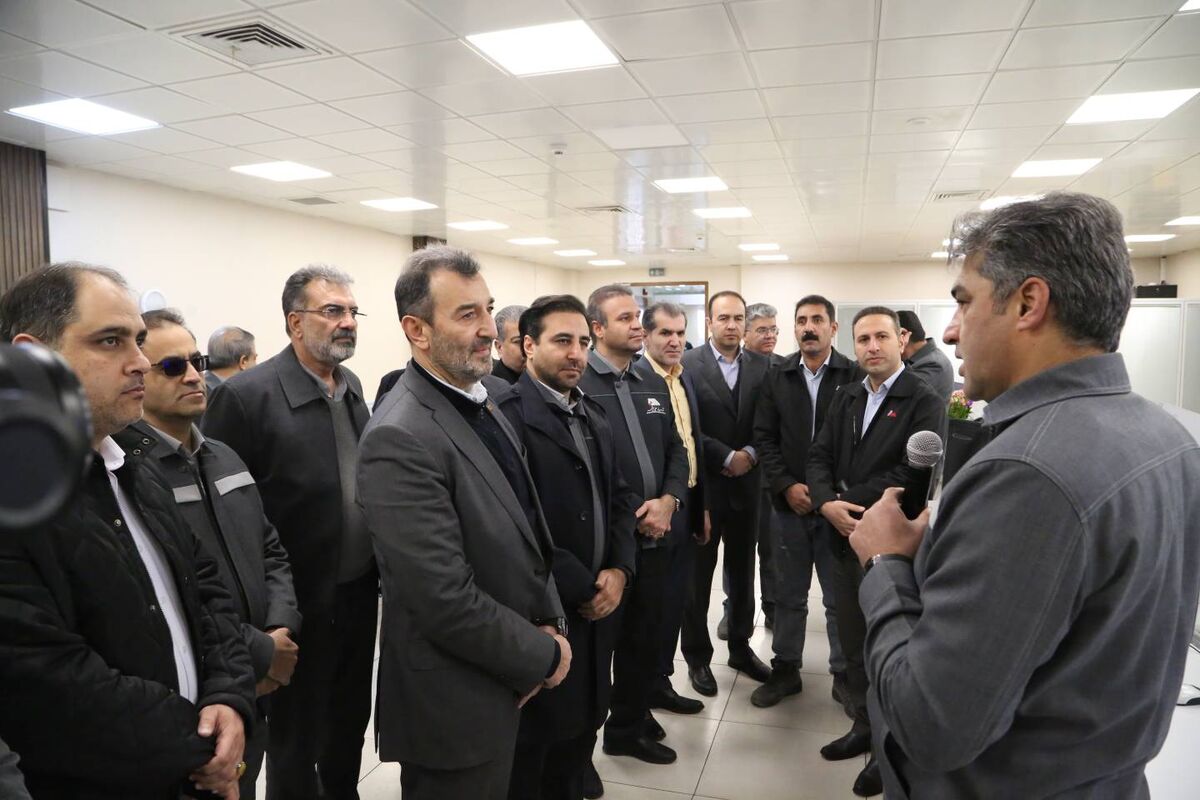 بازدید دکتر مسعود سمیعی نژاد، رئیس هیات عامل ایمیدرو و هیات همراه از شرکت گهر انرژی سیرجان، طرح احداث تولید ورق گرم پیوسته شرکت توسعه آهن و فولاد گل گهر و نیز معادن یک و سه گل گهر