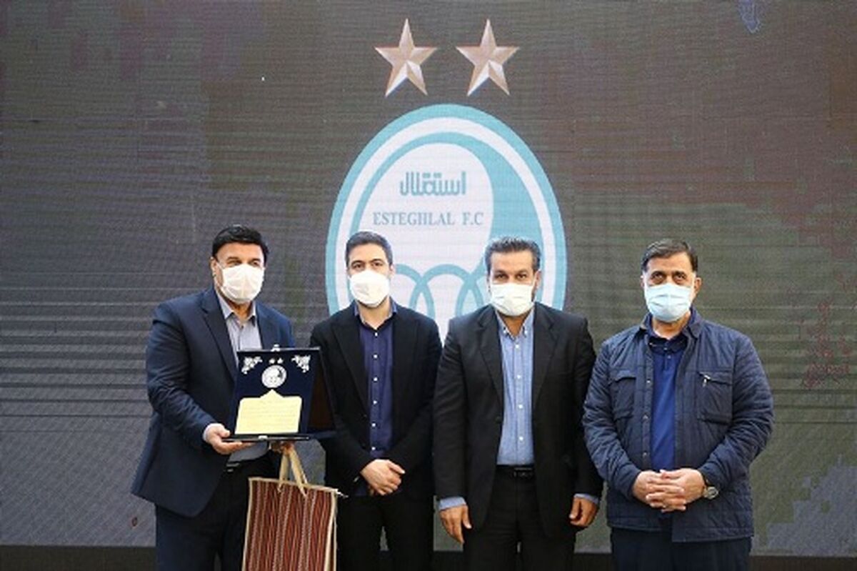 نامداری: نتیجه اقدامات آجرلو را در آینده خواهیم دید/ قهرمانی استقلال در این فصل دور از دسترس نیست