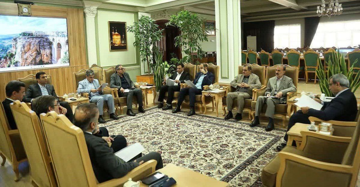 آغاز نشست نهایی‌سازی اساسنامه کنسرسیوم ورزشی استان با حضور فعالان معدنی و فولادی