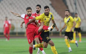 حسرت مهاجم پرسپولیسی بعد از دریافت گل