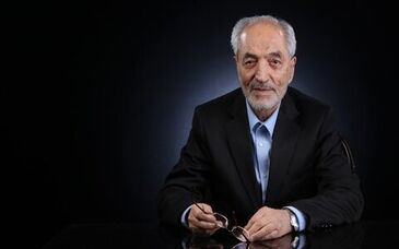 برخی برای پولدار شدن عجله دارند اما زمین می خورند چون متقلّبند/ نخواستم وزیر یا رئیس اتاق شوم تا بهتر به کشور خدمت می کنم/ اغلب مدیران دولتی، اطلاعات بازرگانی کمی دارند