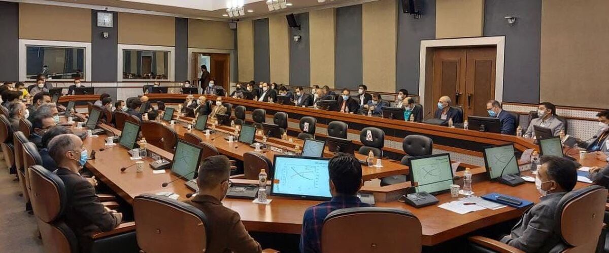 دومین روز سمپوزیوم فولاد با ارائه مقالات کارشناسان فولاد خوزستان همراه بود