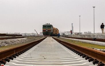خودکفایی در روسازی راه آهن رقم خورداز همدان تا سنندج با ریل ذوب آهن اصفهان