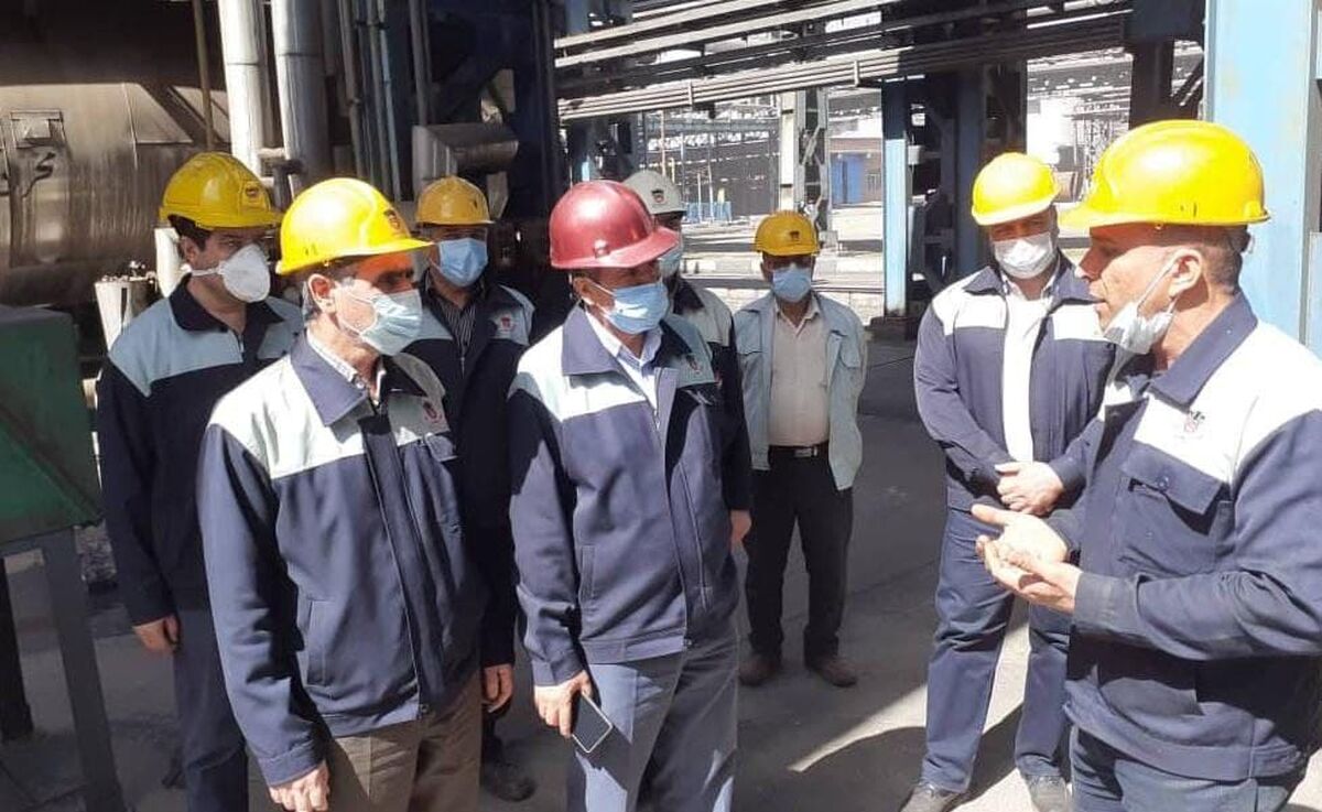 بازدید های مستمر مهندس رخصتی از خطوط تولید وپروژه های کارخانه ذوب آهن اصفهان