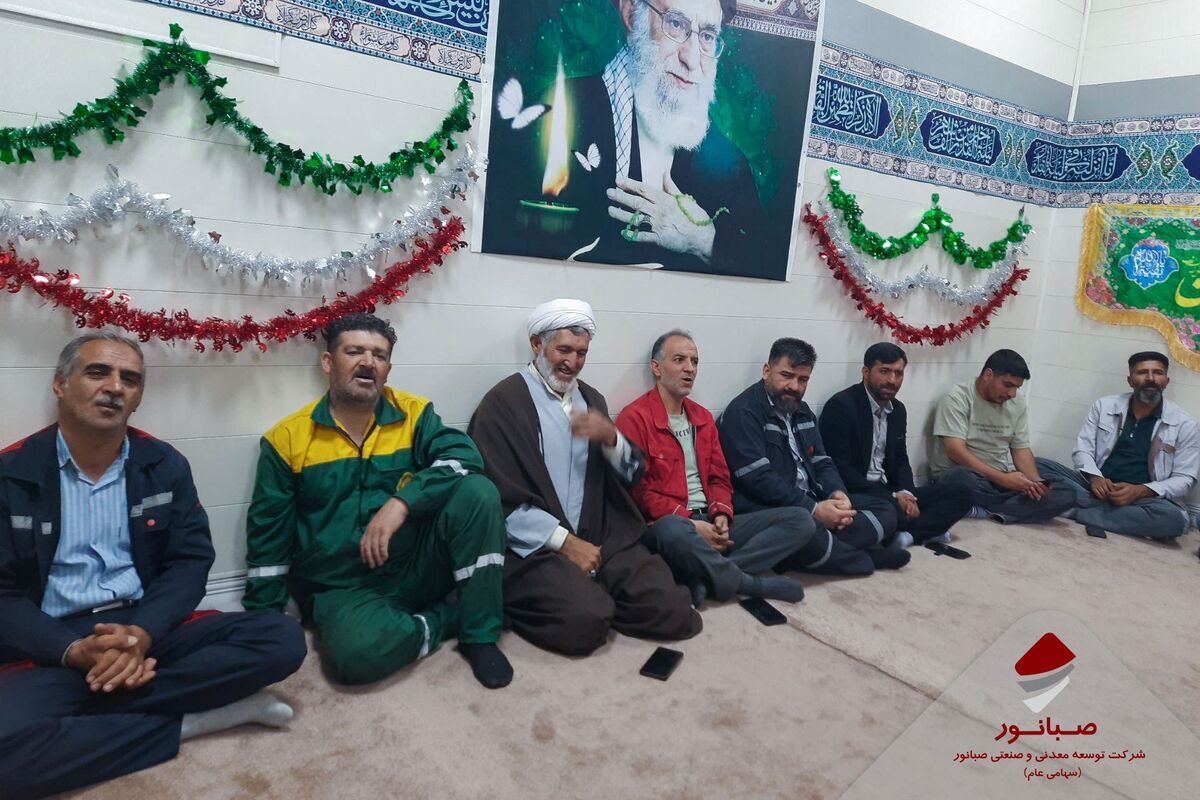جشن باشکوه میلاد پیامبر اکرم (ص) و امام جعفر صادق (ع) در مجتمع شهرک صبانور برگزار شد
