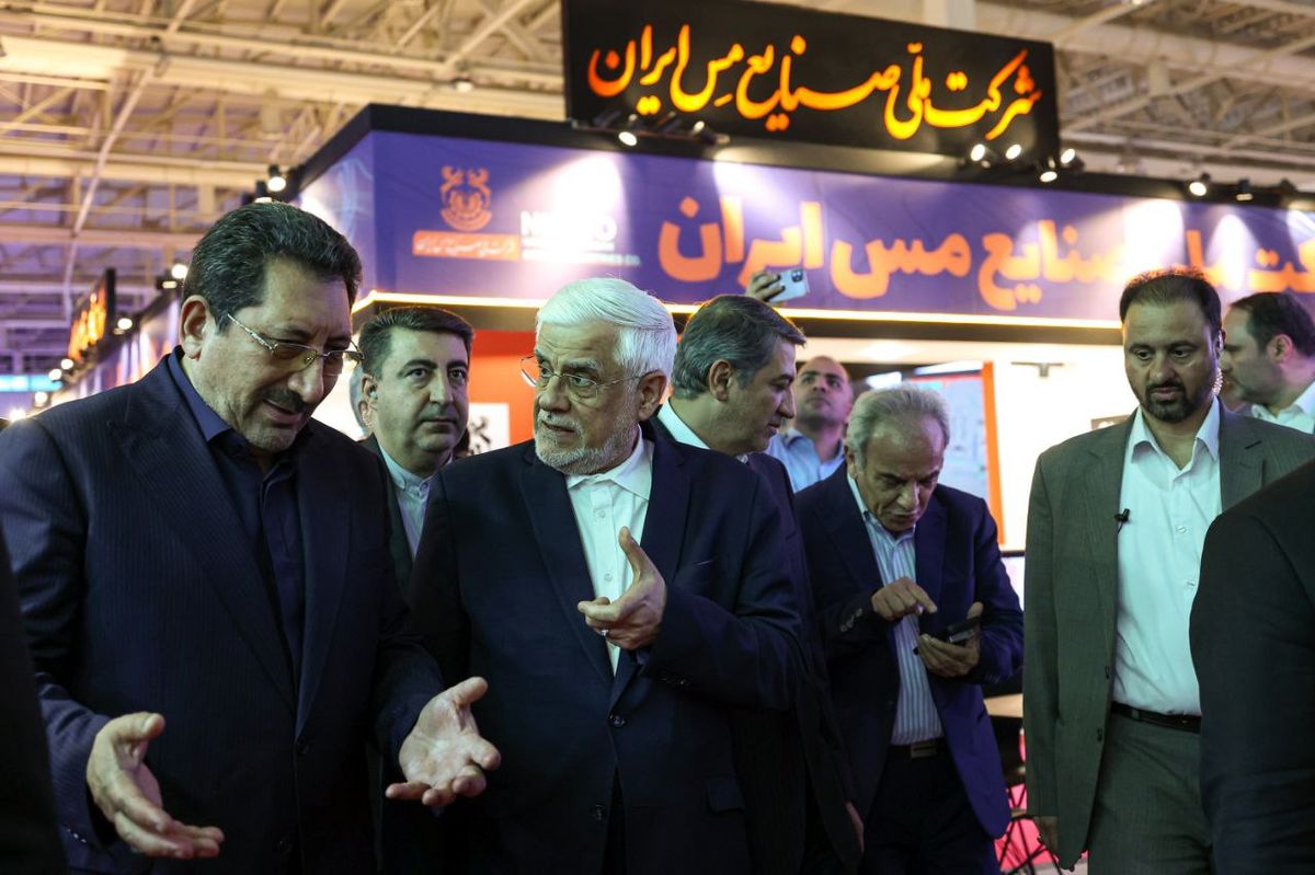 بازدید معاون اول رئیس جمهور و وزیر صمت از غرفه شرکت ملی صنایع مس ایران